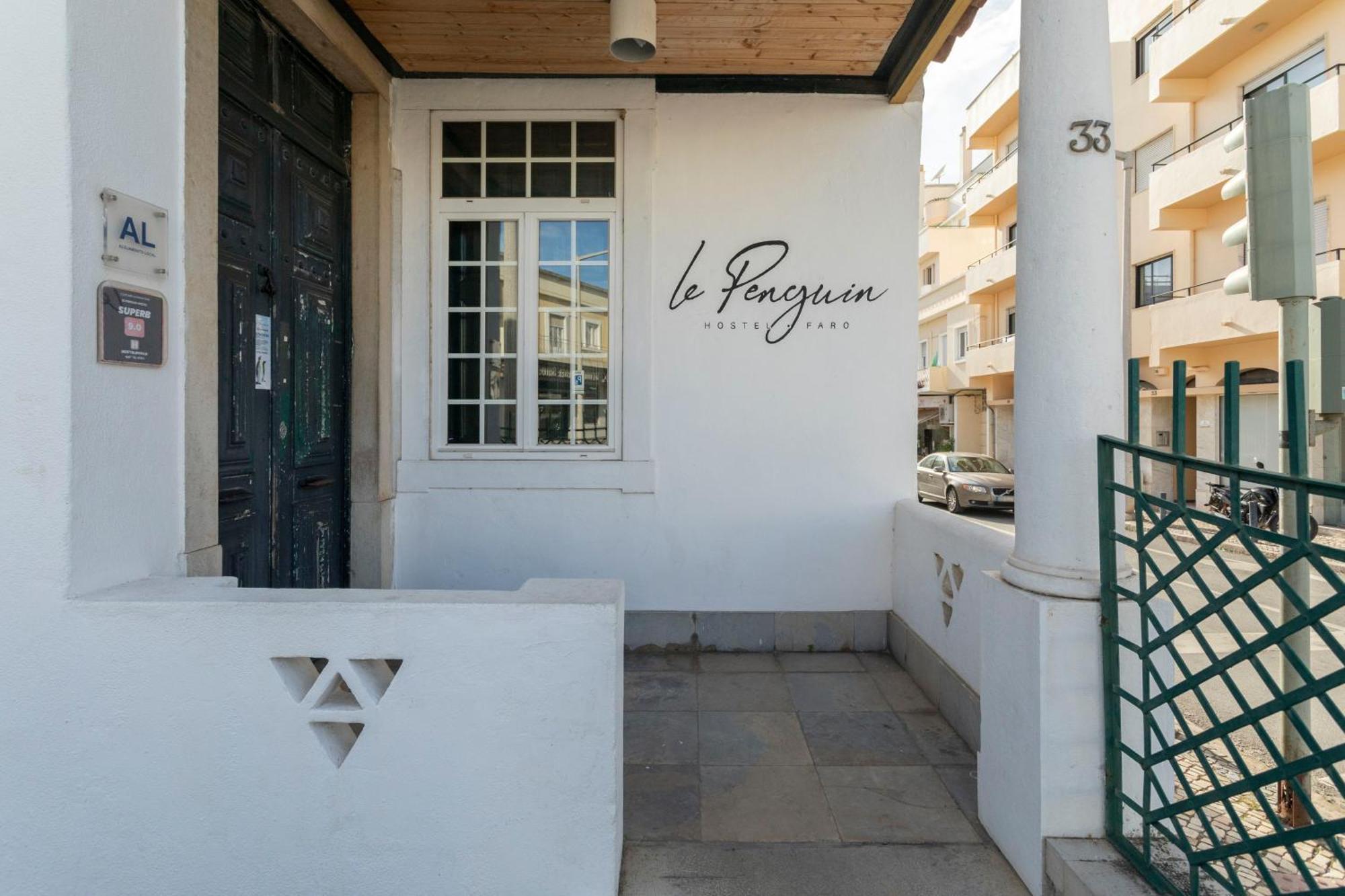 Le Penguin Hostel فارو المظهر الخارجي الصورة