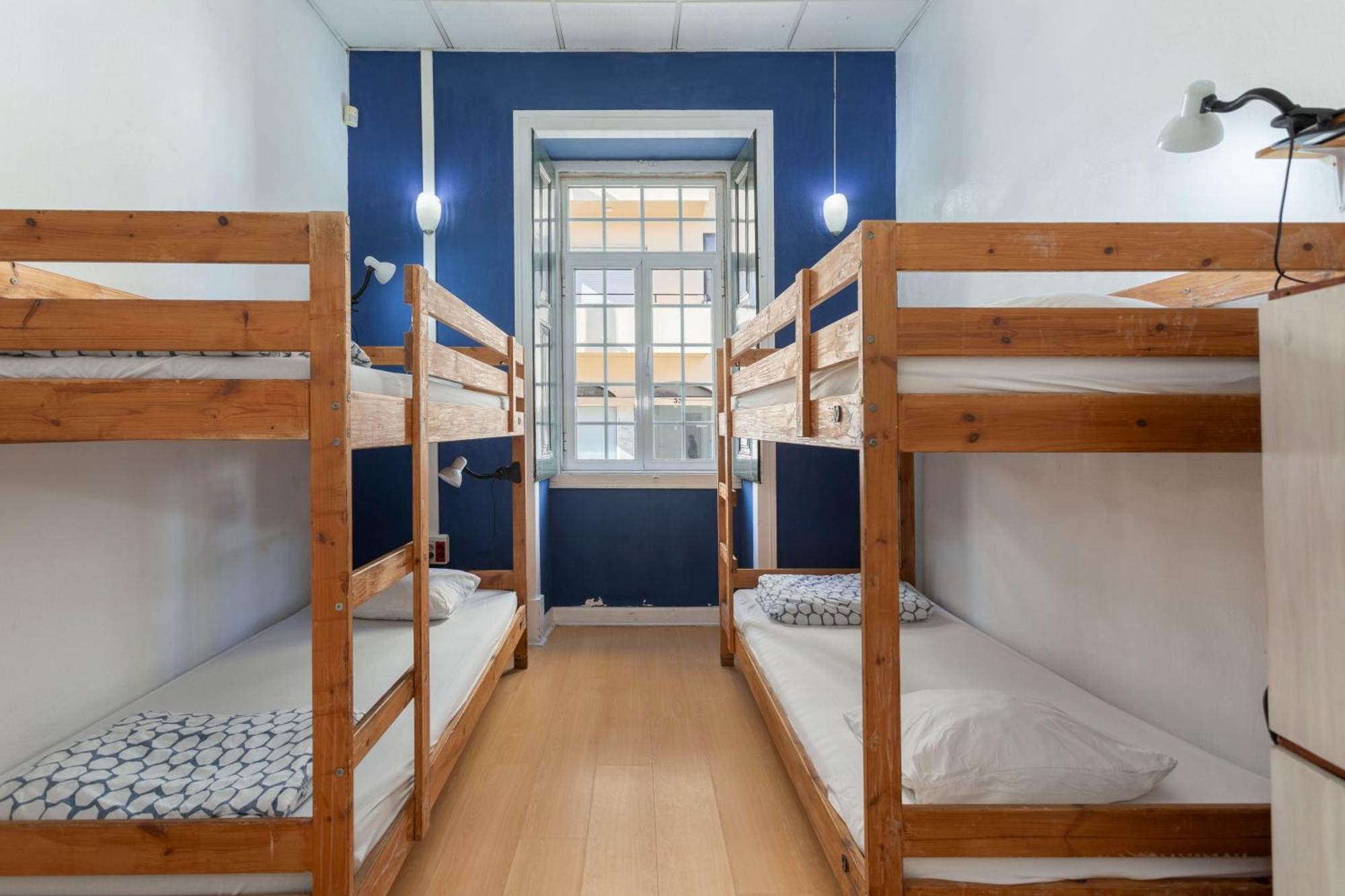 Le Penguin Hostel فارو المظهر الخارجي الصورة