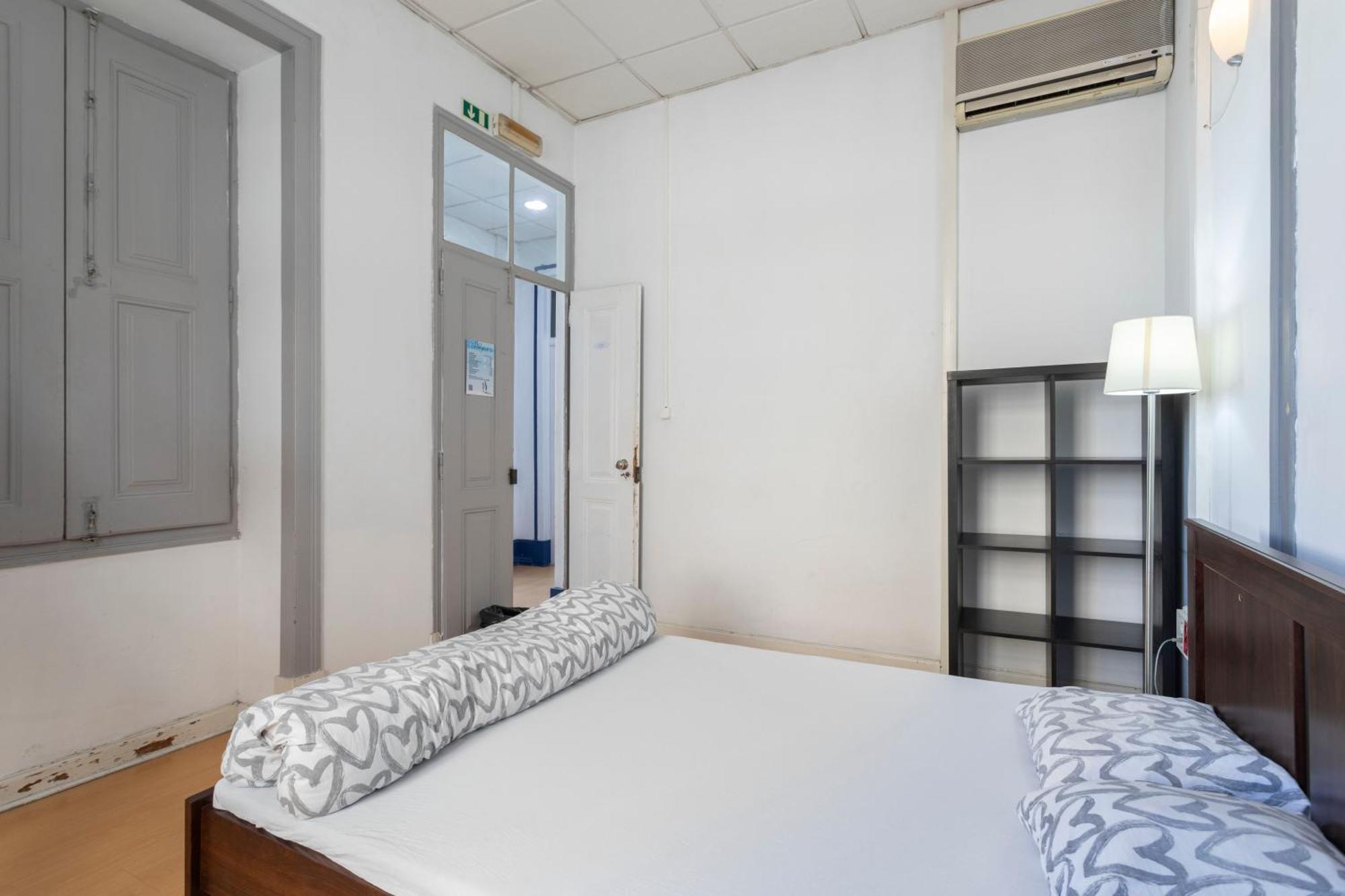 Le Penguin Hostel فارو المظهر الخارجي الصورة